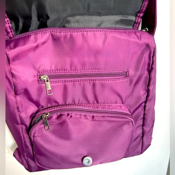 Gold Coast Crossbody Bag - Picture 2 of 3